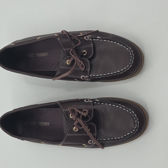 Elegant Brown Boat Shoes - Picture 10 of 16